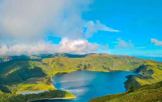 TRIANGULO DOS AÇORES - 4 DIAS E 3 NOITES
